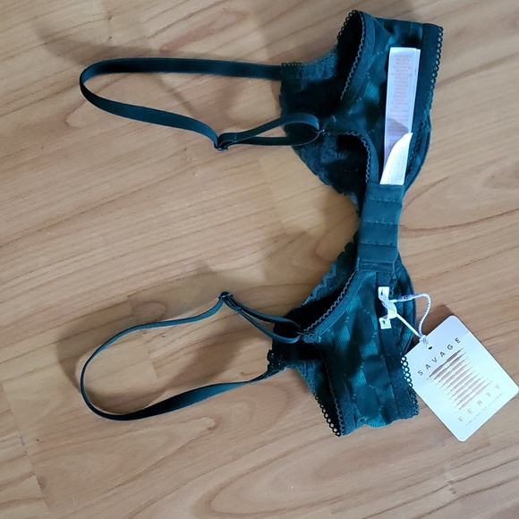 bra - Picture 2 of 4